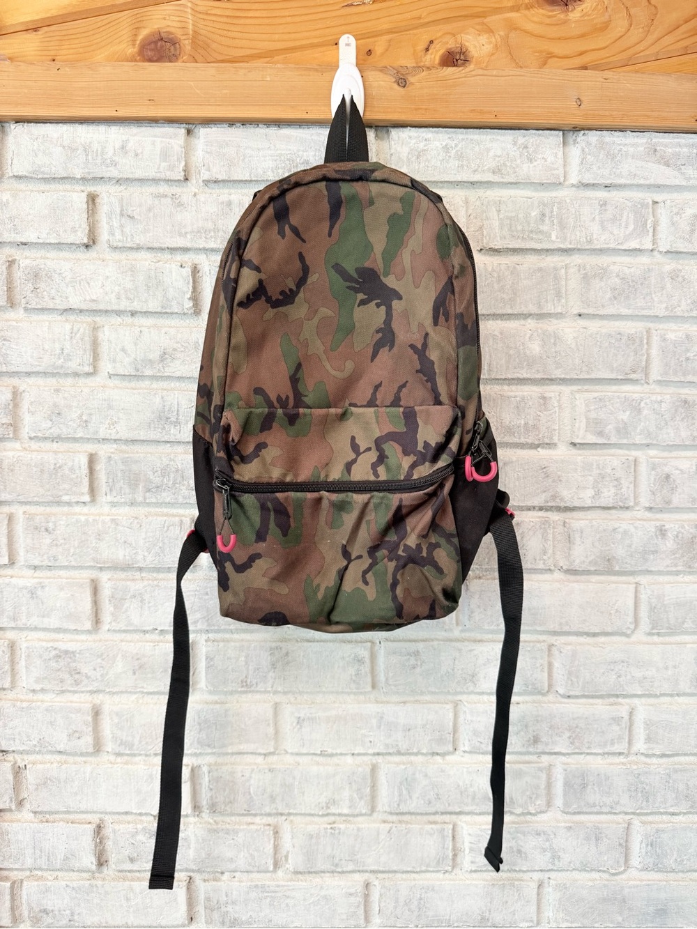 Jordan Camouflage Casual Backpack for Men - Green/Brown Camo